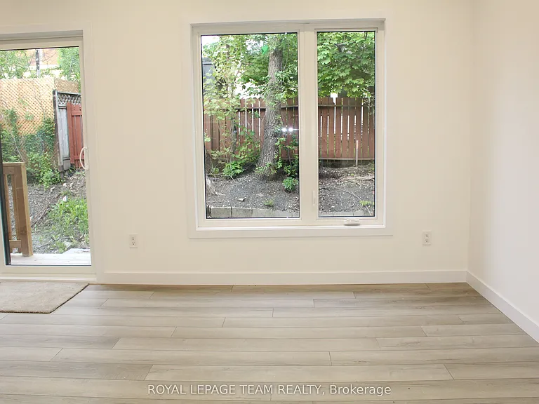 155 Longpre St E #A — Photo 12