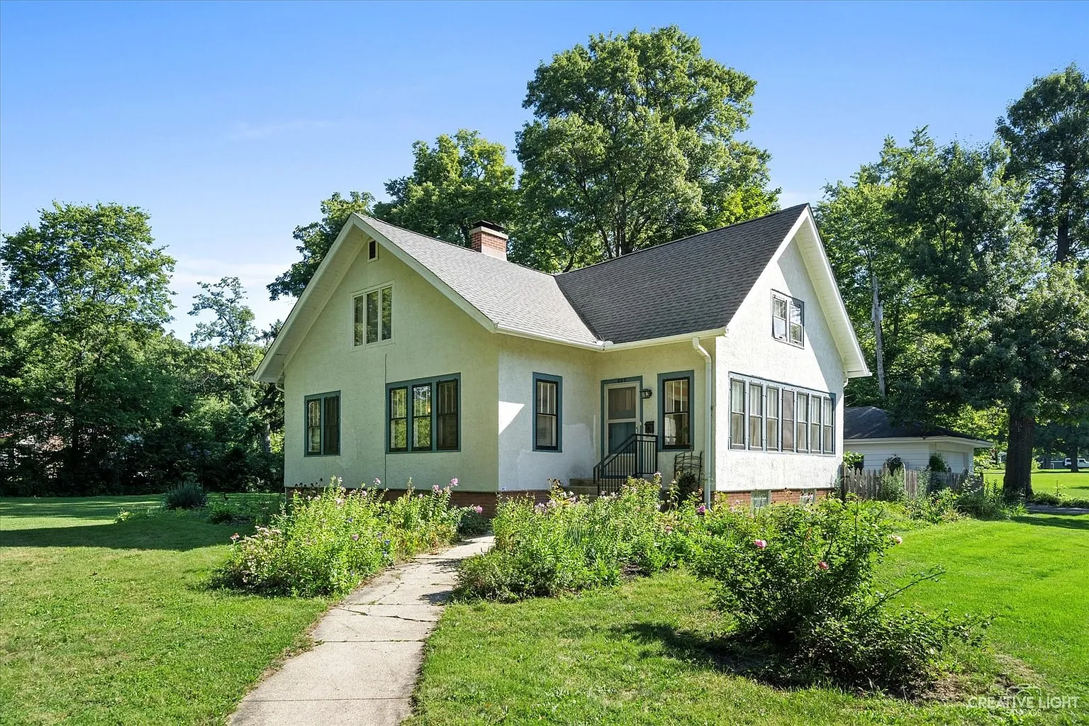 603 Arbor Ave photo 1