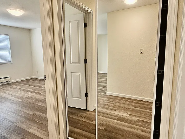 2310 Taraval St #2 — Photo 10