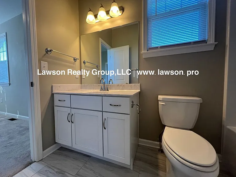 3602 Colonial Green Cir SW — Photo 40