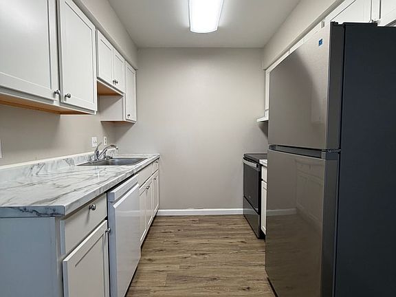 5th image of 816 Oak St #3