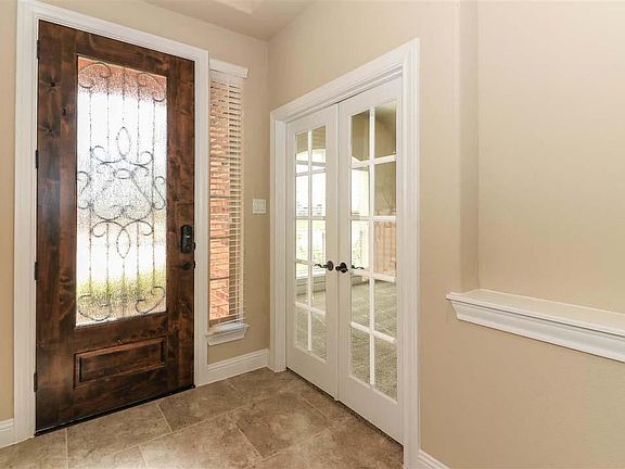 Located on 2321 in Enclave at Riverpark - Riverpark - 60's in Sugar Land, TX