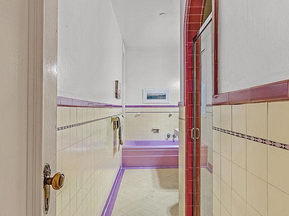 2nd image of 1690 Beach St #204