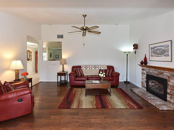 3rd image of 17895 San Jacinto Dr