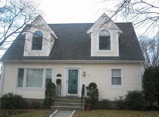 30 Tompkins Ave, White Plains, NY 10603