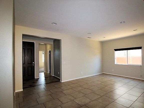 5th image of 14262 Vincent Way