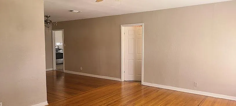 6 bed, 2004 sqft, $2,650 — Photo 3