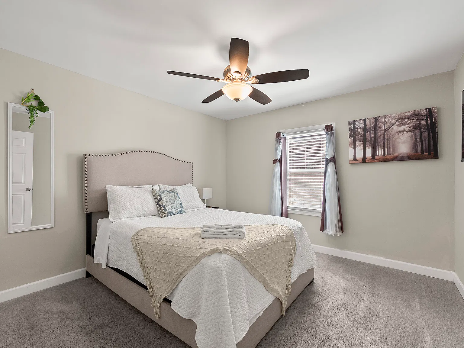 681 Cedar Ave NW — Photo 4