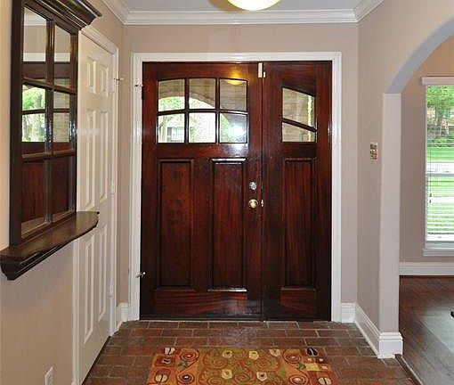 4th image of 2007 Forest Manor Dr