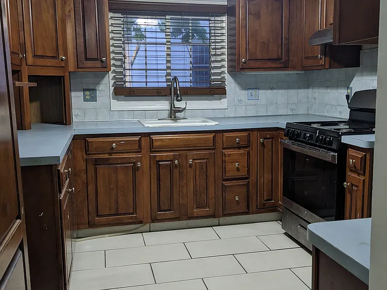 14204 Ashwood Rd — Photo 8