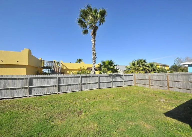 15609 Escapade St — Photo 26