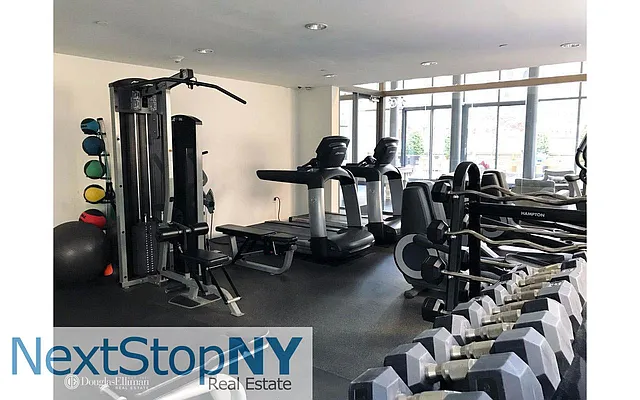 Rented by NextStopNY | media 49