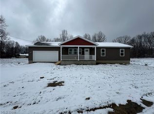 32 Maranatha Dr, Youngstown, OH