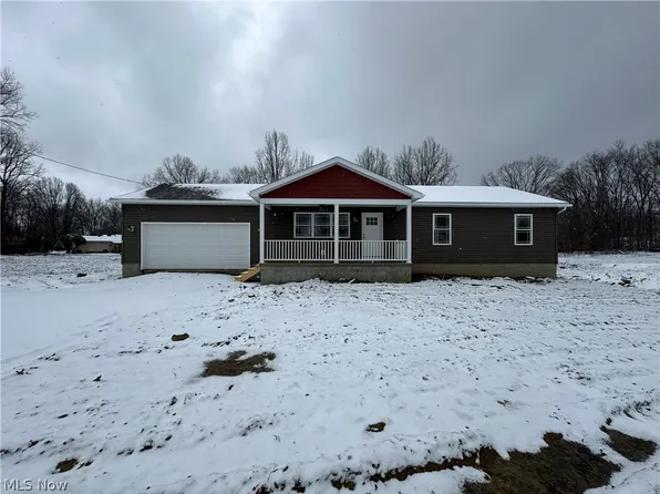 32 Maranatha Dr, Youngstown, OH 44505