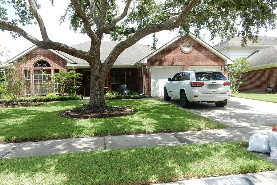 1st image of 4615 Russett Pl N