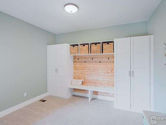4th image of 13 Western Sky Cir
