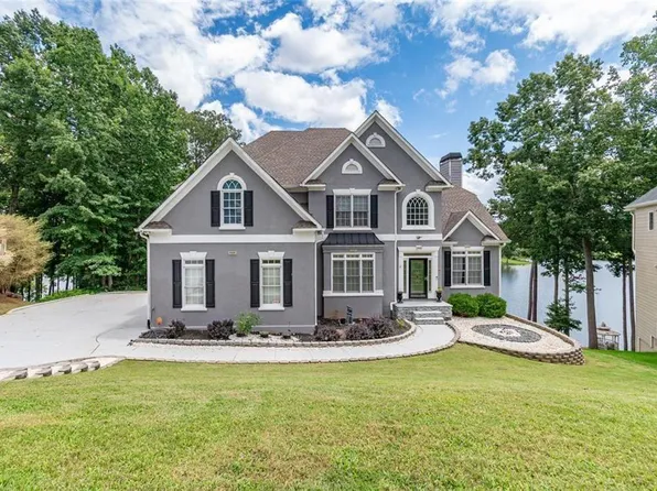 7273 Meadow Point Dr, Stone Mountain, GA 30087