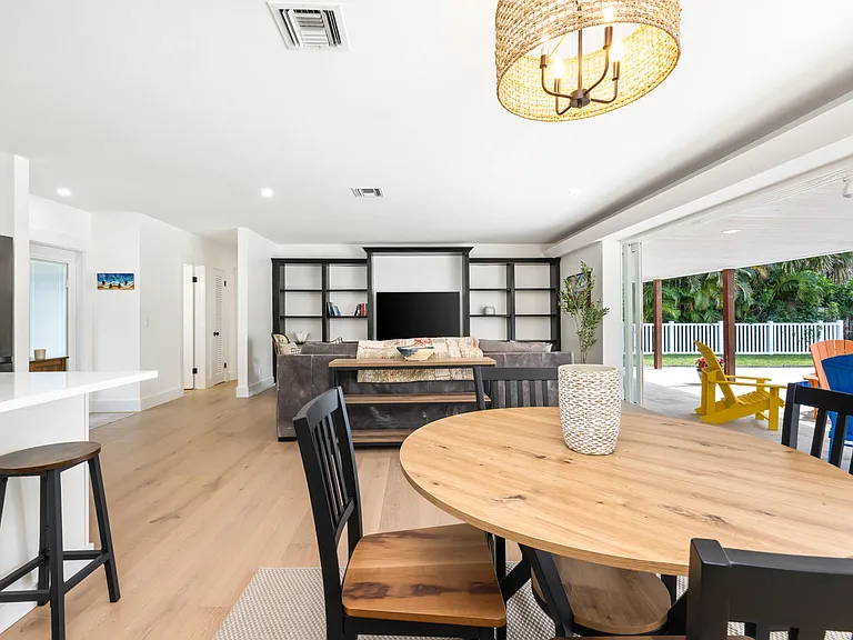 461 Apollo Dr — Photo 8