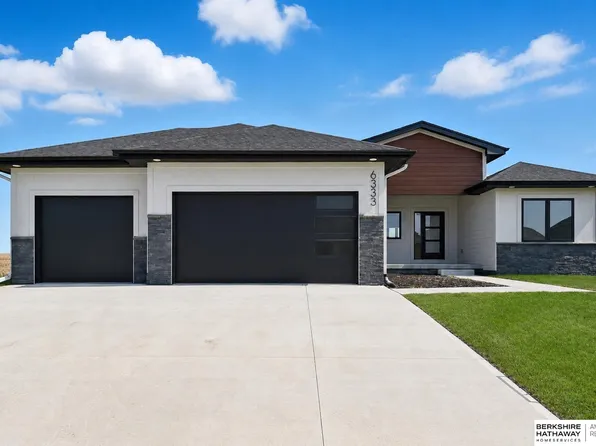6333 N 207th St, Elkhorn, NE 68022
