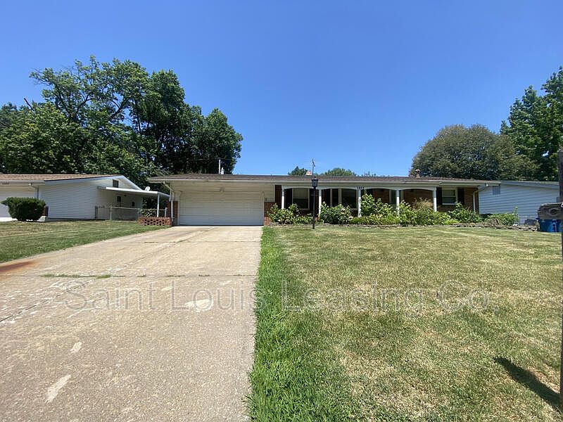 1st image of 1333 Petite Dr