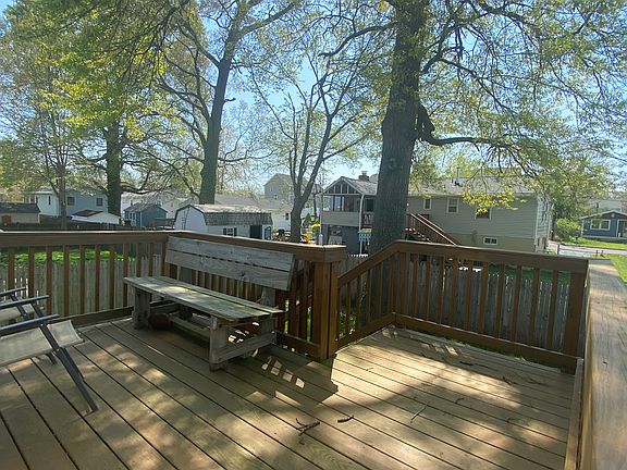 2nd image of 1612 Hilltop Rd
