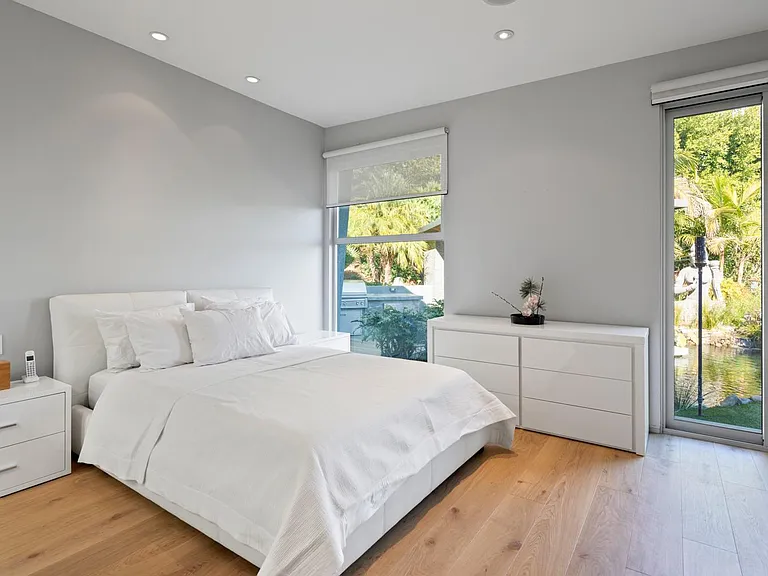 8476 Cole Crest Dr — Photo 33