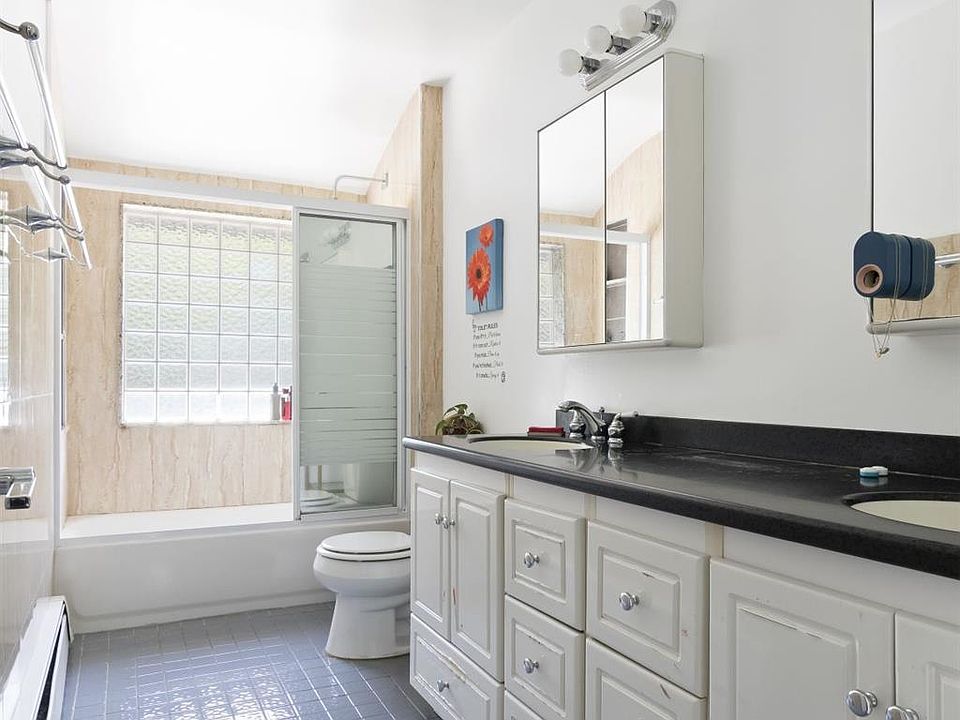 26 Candlewood Path, Dix Hills, NY 11746 | MLS #1054141 | Zillow