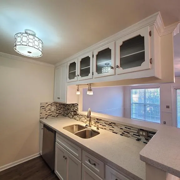 211 Wakefield Way — Photo 8