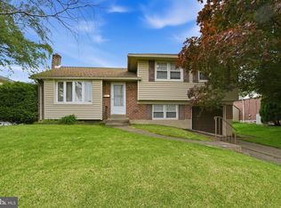 9960 Wistaria St, Philadelphia, PA 19115