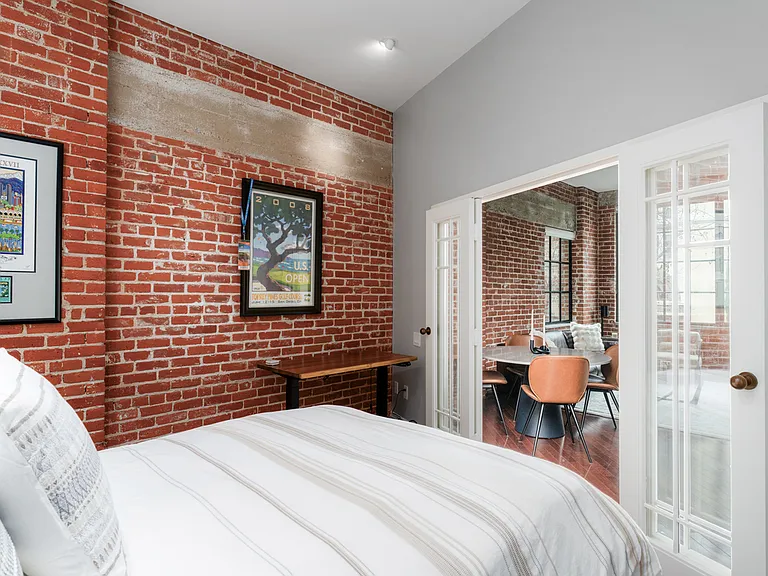 500 W Harbor Dr #1502 — Photo 17