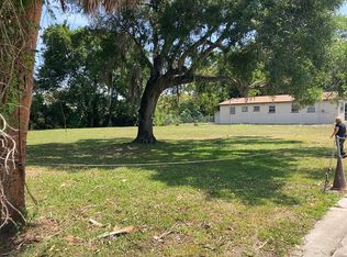 3313 W Tampa Bay Blvd, Tampa, FL 33607