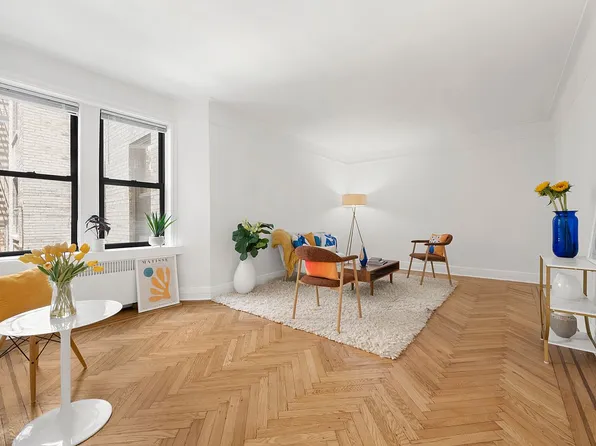 687 W 204th St APT 1A, New York, NY 10034