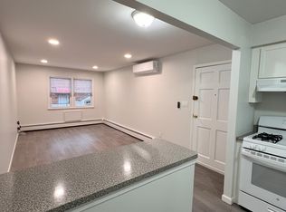 1807 Clintonville St, Flushing, NY 11357