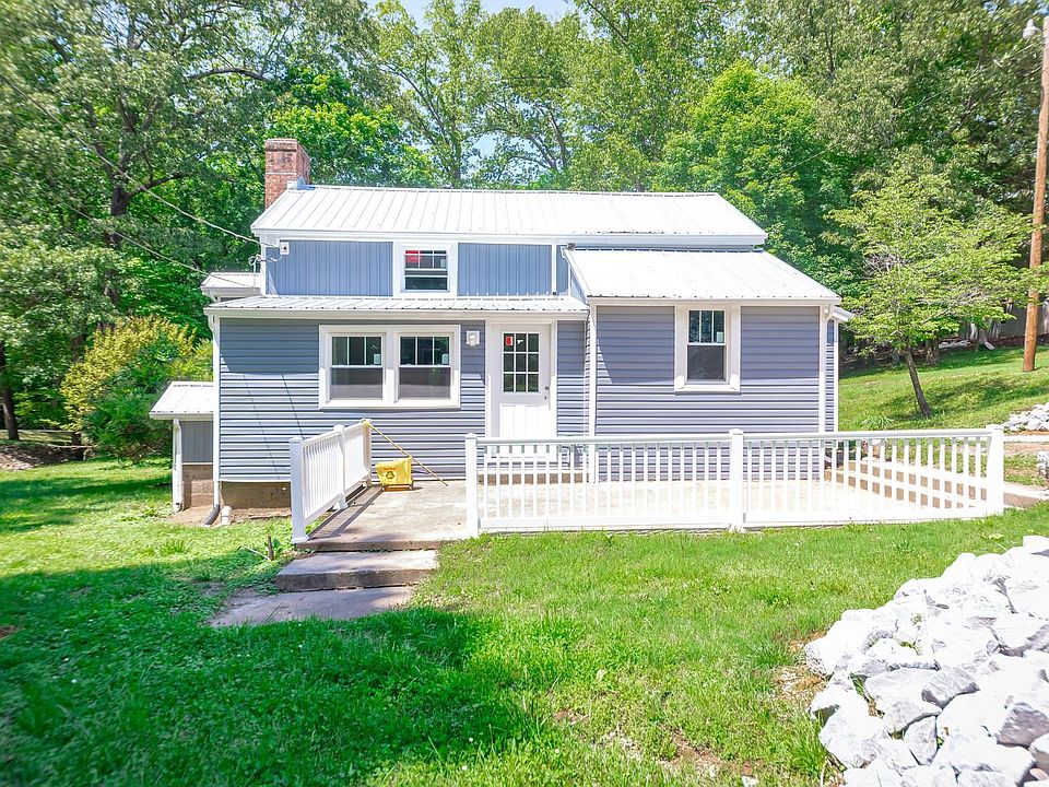 1st image of 110 Twin Cedars Dr