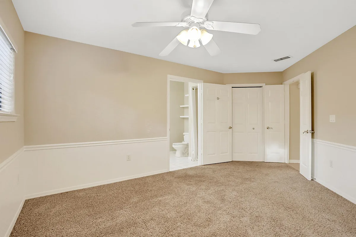 Building Photo - 10150 Belle Rive Blvd #2503
