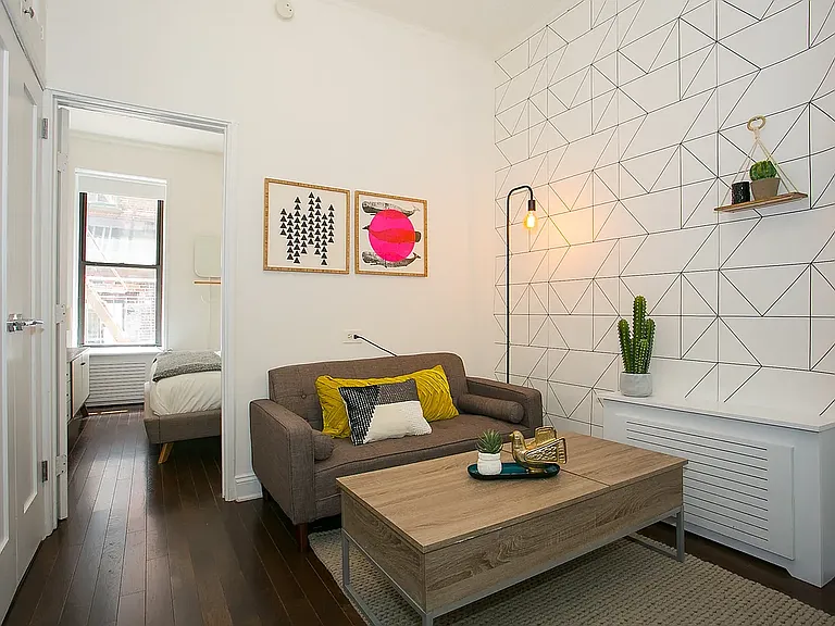 349 W Broadway #2 — Photo 3