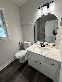 644 Bantry Ln — Photo 24