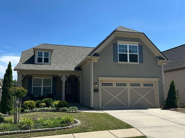 3913 Great Pine Dr, Gainesville, GA 30504