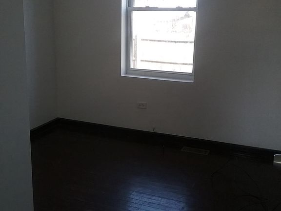 5th image of 1858 High St APT 1R