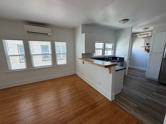 5th image of 1504 1/2 S Bronson Ave