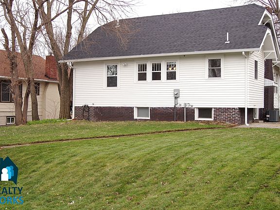 3rd image of 2800 Franklin St