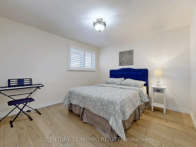 56 Bailey Cres #MAIN — Photo 17