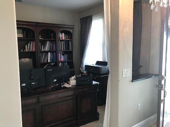4th image of 10316 Chorlton Cir