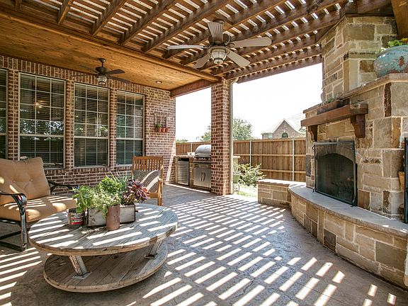 2nd image of 10503 Whispering Pines Dr
