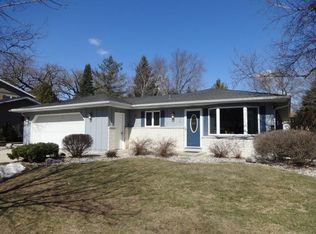 414 Dale Dr, Burlington, WI 53105