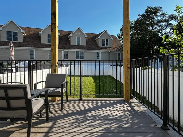 29 Carlton Avenue image 6 of 32