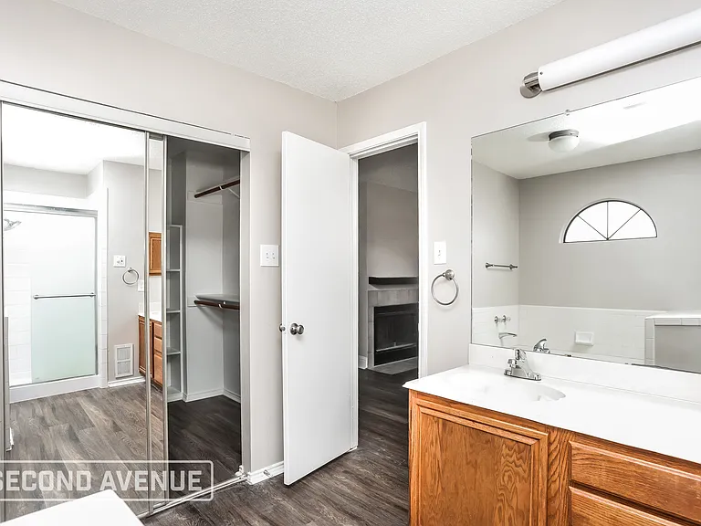 2725 Stillwater Dr — Photo 15