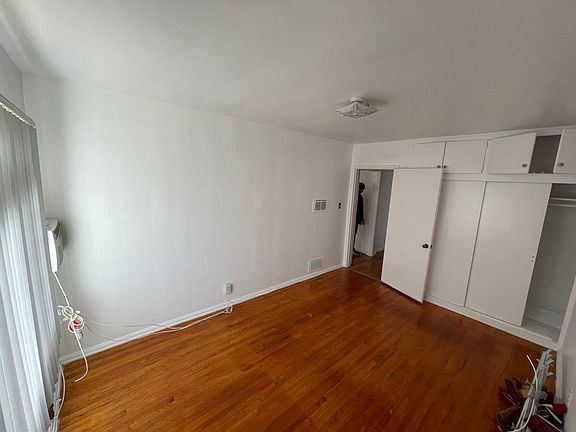 3rd image of 8519 Cashio St #1