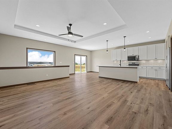 3rd image of 1163 Grant Way