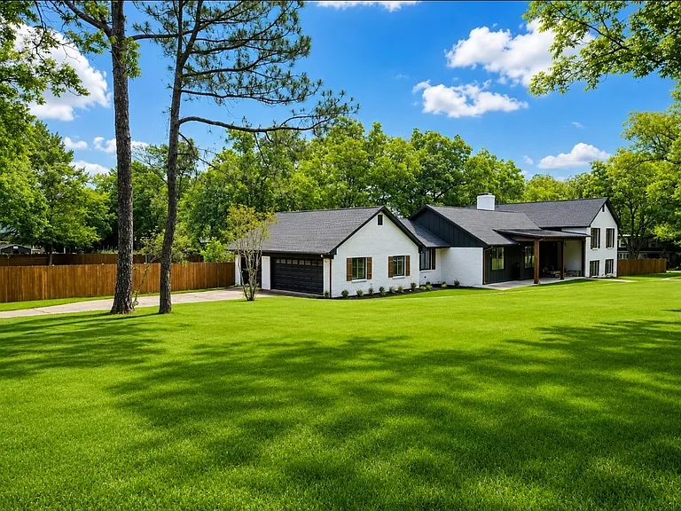 1 River Hills Dr — Photo 3
